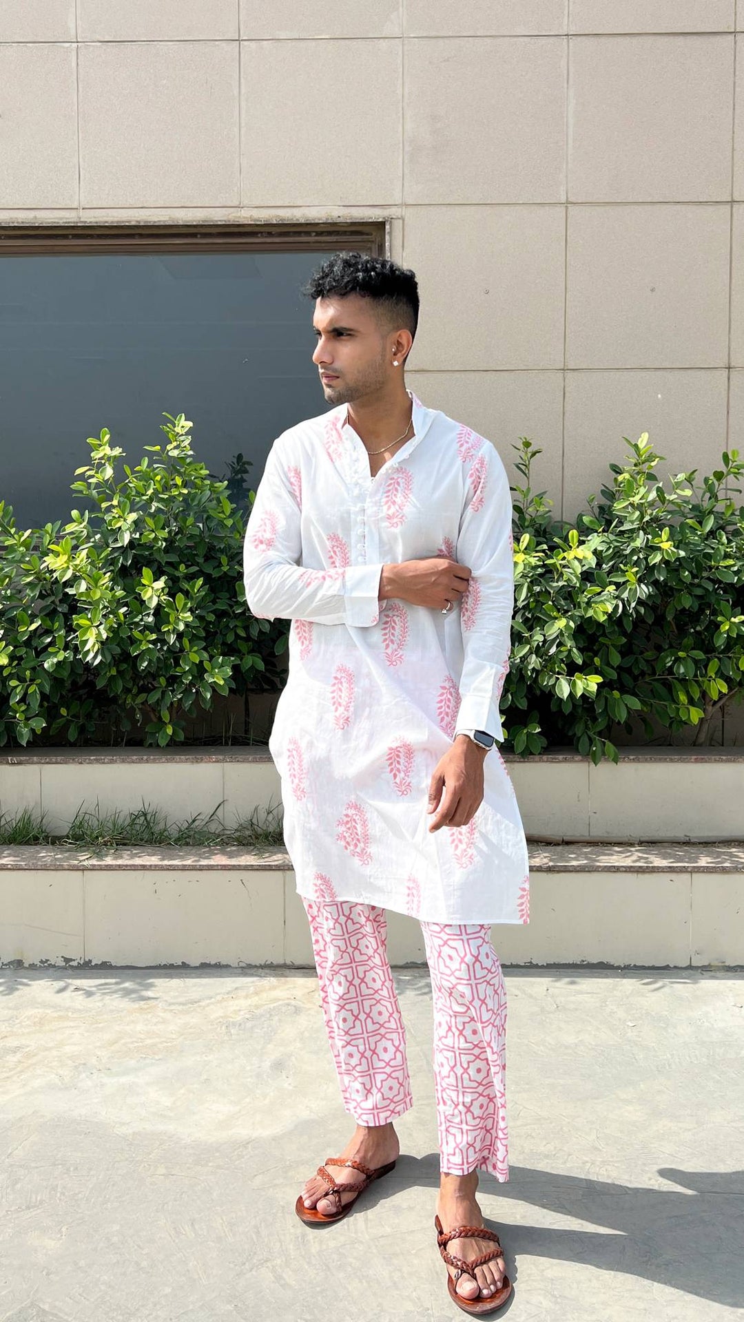 Pink Buta Kurta with Narrow Pants