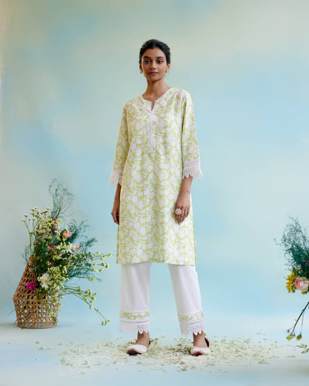 Spring Green Kurta with Narrow Pants