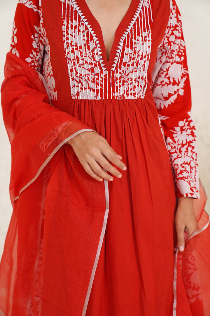 Hibiscus charm dupatta