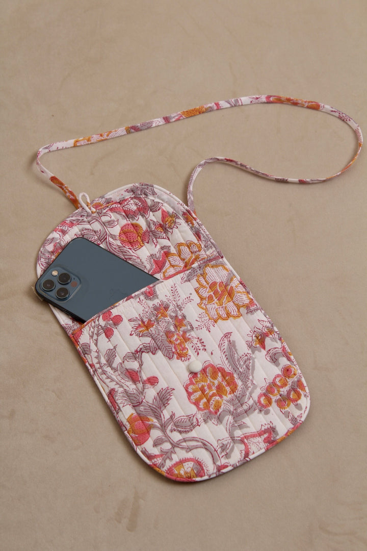 Carnation Chintz Mobile Cover Bag