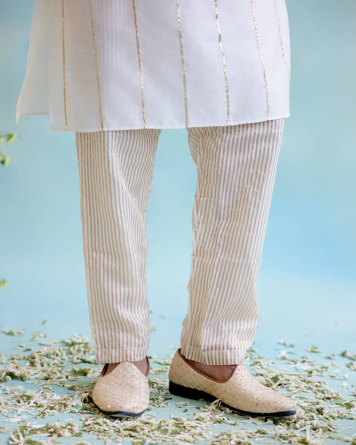Ivory Lily Gota Kurta with Narrow Pants
