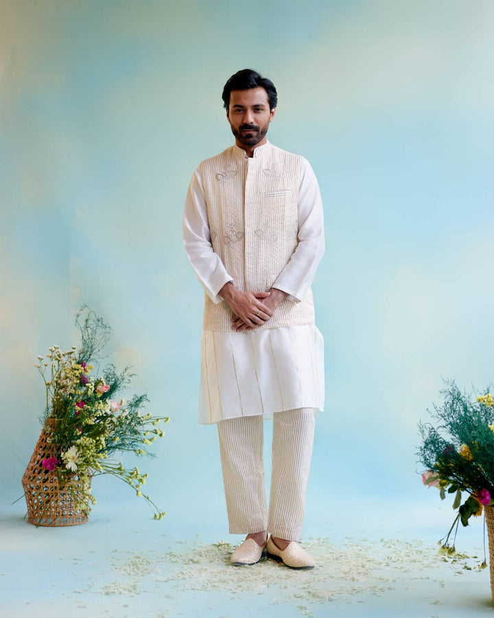 Ivory Lily Gota Kurta with Narrow Pants