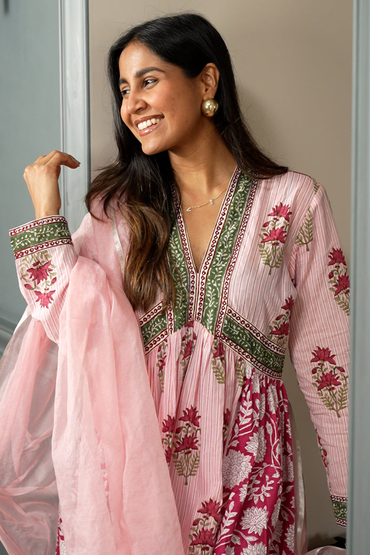Vivacious rose kurta with wide leg pants