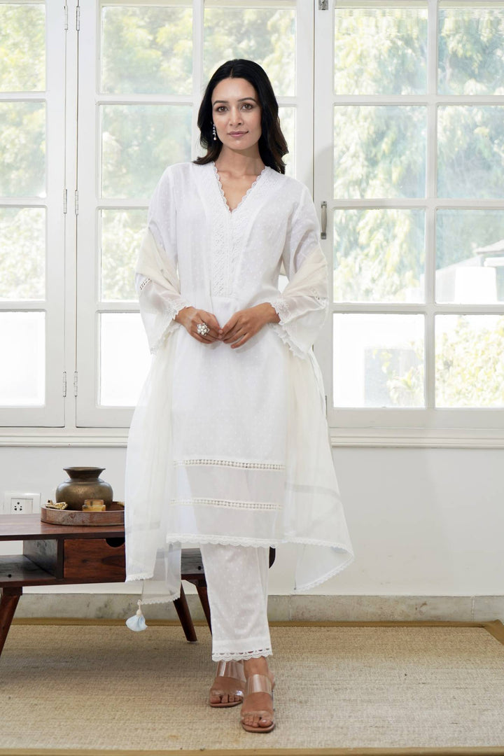 Camellia White Kurta Set with Narrow Pants