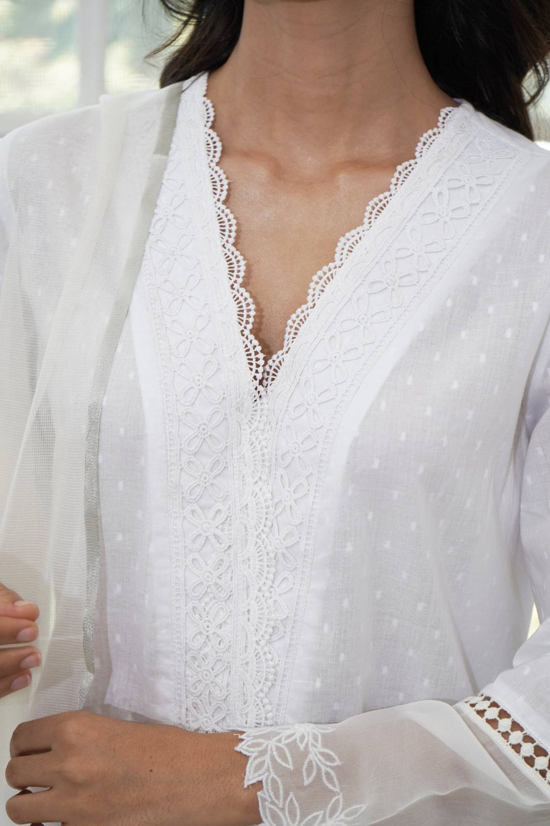 Camellia White Kurta Set with Narrow Pants