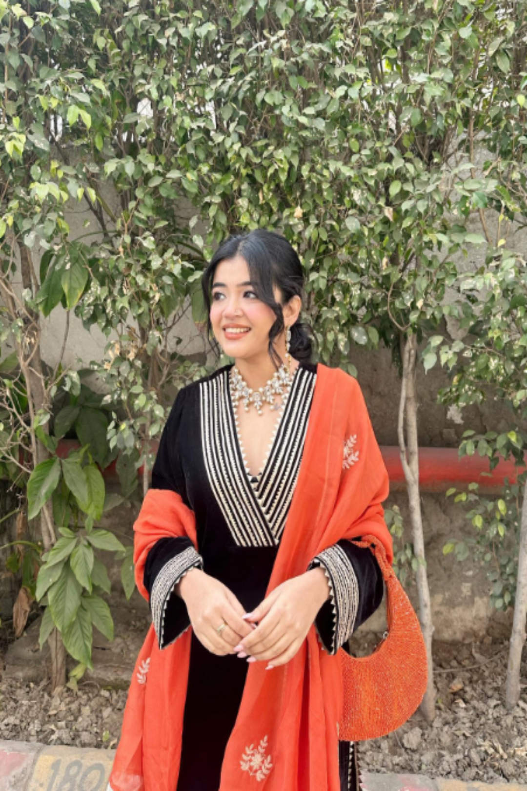 Black Velvet Kurta Set - Gaurie Rohatgi