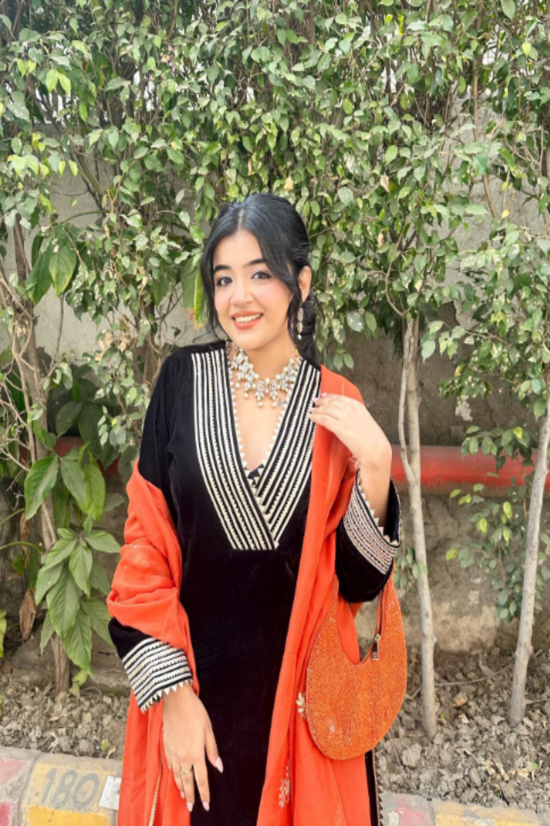 Black Velvet Kurta Set - Gaurie Rohatgi