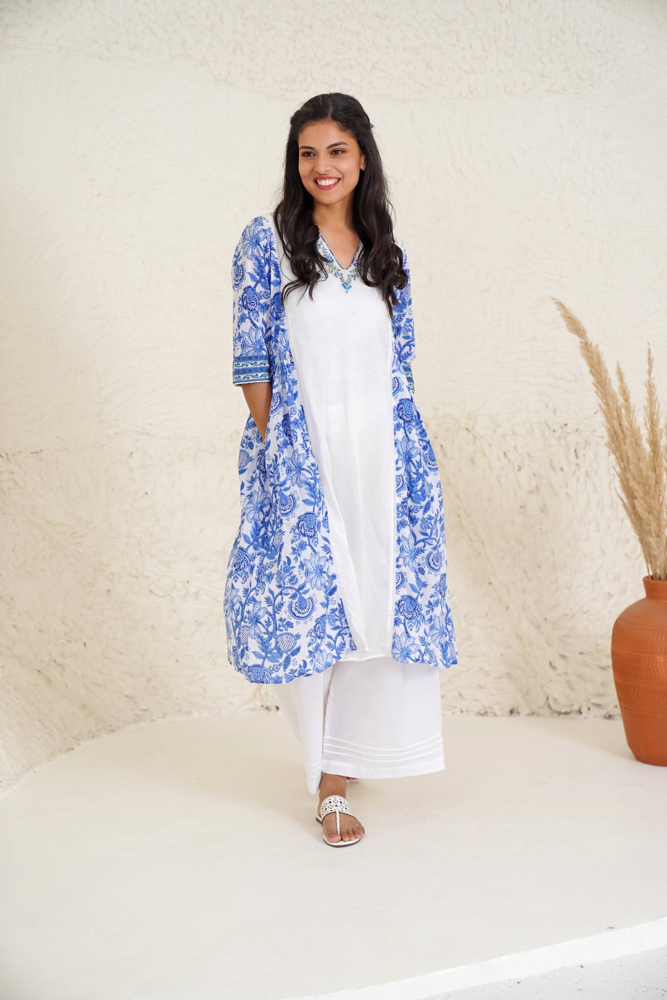 Shop Embroidered Handloom Cotton Kurta Pants Set 3685 Online - Women Plus