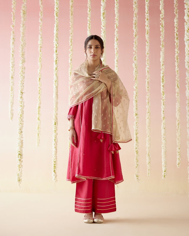 Fuchsia Bloom Gold Dupatta