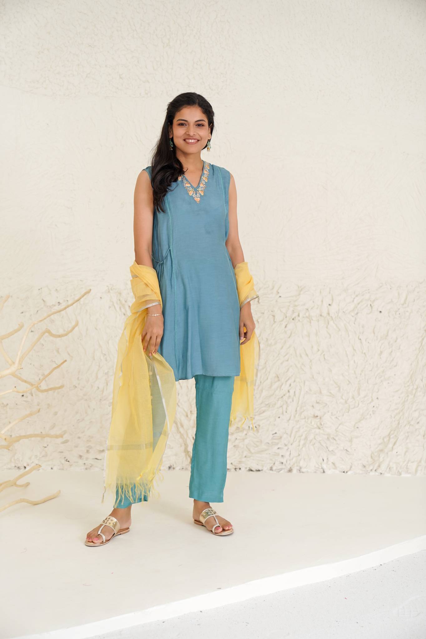 Buy Green Pure Handwoven Chanderi Hand Embroidered Straight Kurta Pant Set  For Women by The Aarya Online at Aza Fashions.
