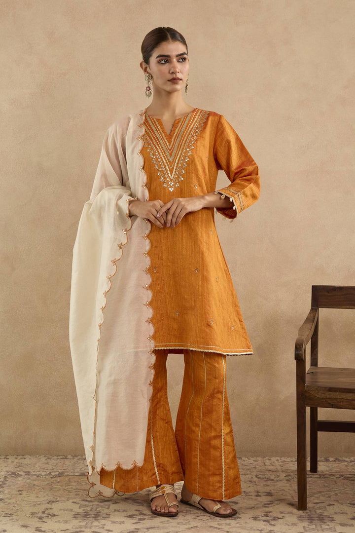 Amber Dahlia Embroidered Kurta with Flared Pants and Scallop Dupatta - Set of 3