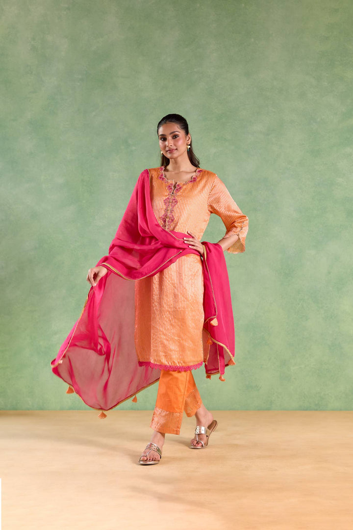 Orange Scallop Zari Kurta with Narrow Pants and Dupatta - Set of 3