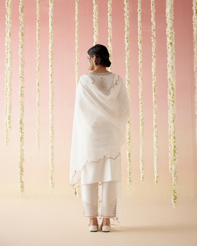 Rose White Dori Dupatta