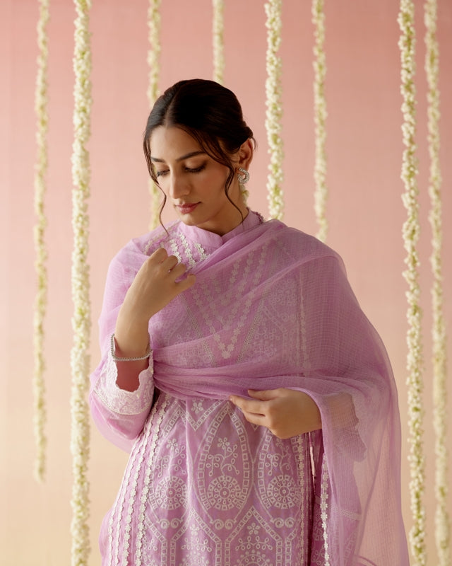 Lilac Kurta with Narrow Pants and Dupatta- Set of 3