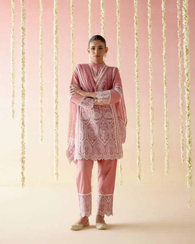 Zinnia Pink Kurta with Narrow Pants and Dupatta- Set of 3