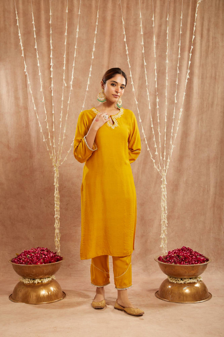 Golden Dori Chanderi Kurta with Narrow Pants and Dupatta - Set of 3