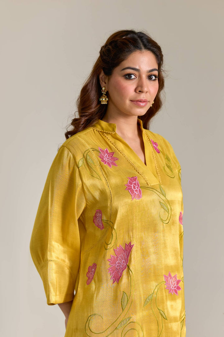 Fuschia Yellow Applique Embroidered Tissue Kurta Set with Panel Dupatta - Set of 3