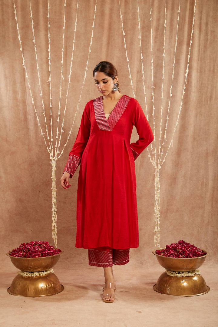 Red Zari Chanderi Kurta with Narrow Pants - Set of 2