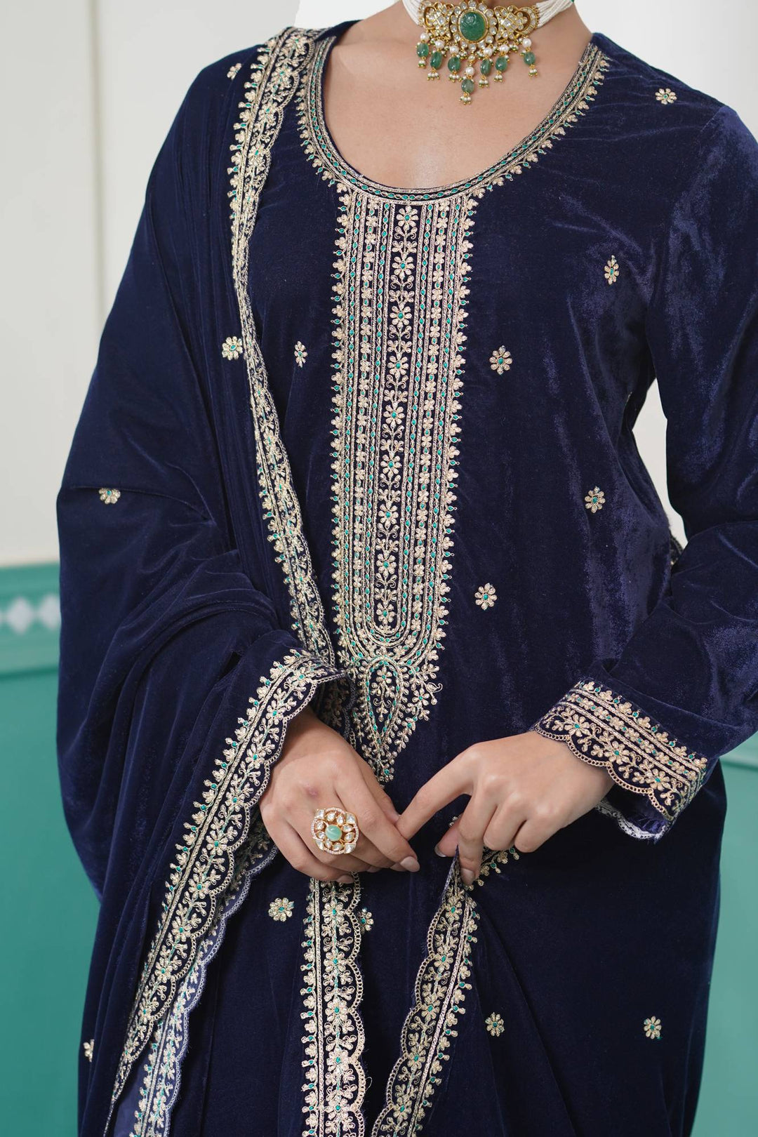 Navy Dori Velvet Kurta Set