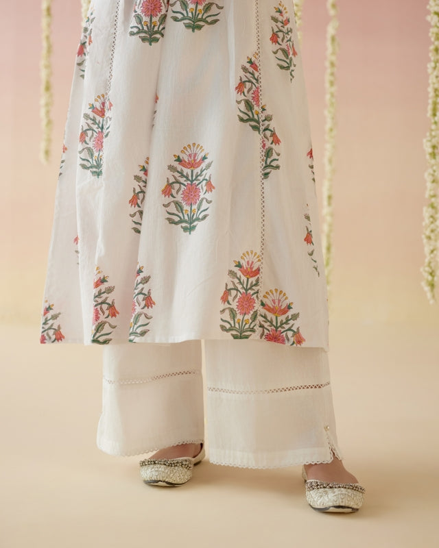 Pearl Pink Buta V Neck Kurta