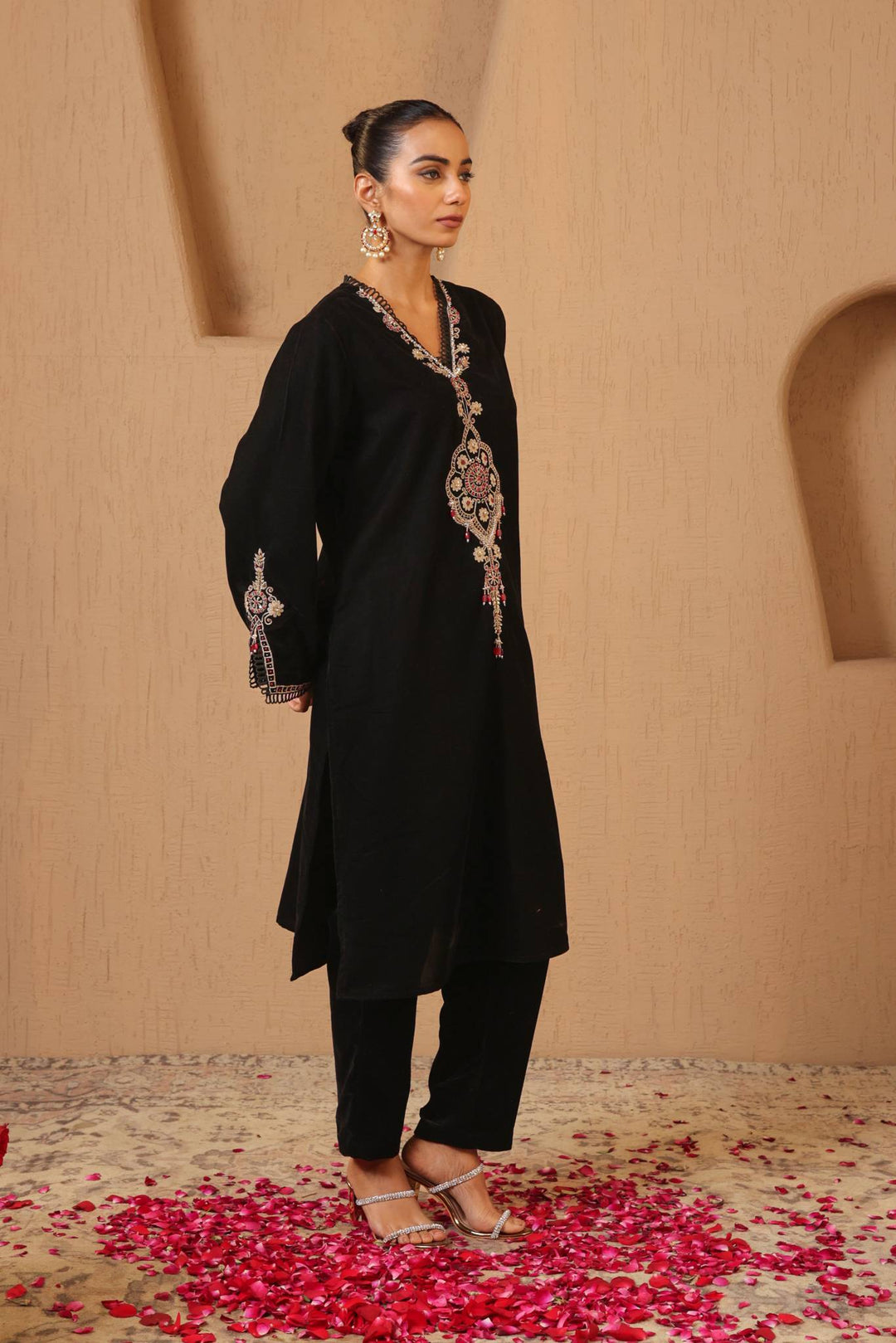 Black Dori Embroidered Kurta with Narrow Pants and Dupatta - Set of 3