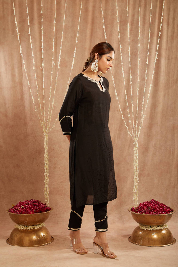 Black Dori Chanderi Kurta with Narrow Pants and Dupatta - Set of 3