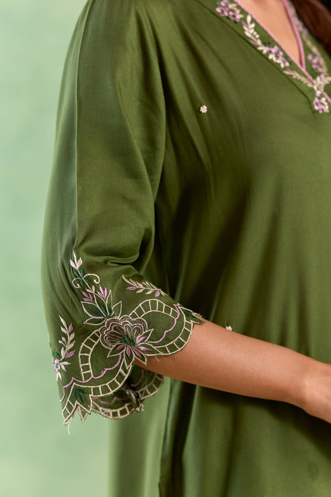 Moss Petal Scallop Kurta with Flared Pants and Dupatta - Set of 3