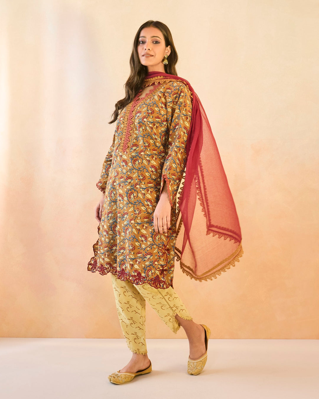 Brown Petal Scallop Kurta with Tulip Pants - Set of 2