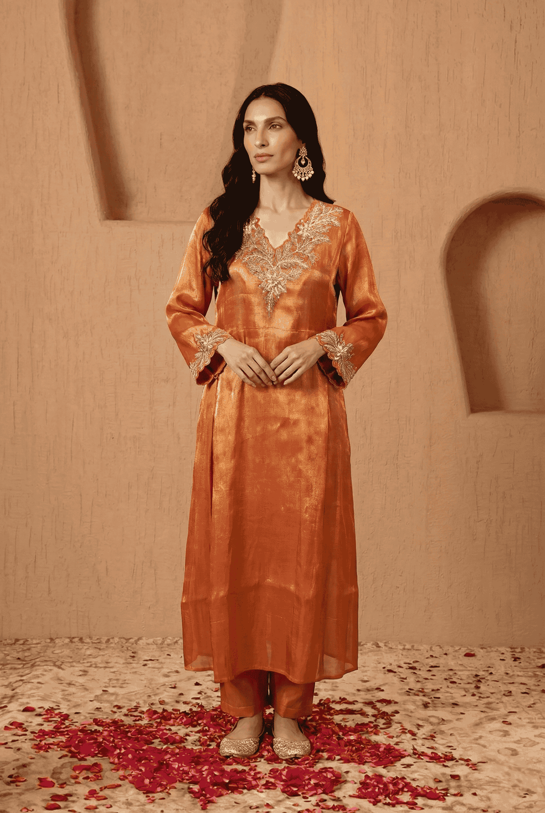 Amber Dori Zari Tissue Kurta with Narrow Pants and Dupatta - Set of 3