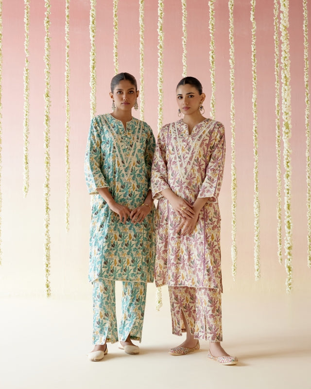 Mauve Floral Kurta with Narrow Pants- Set of 2