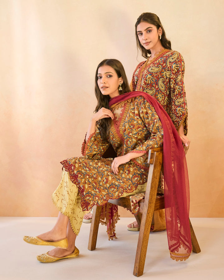 Brown Petal Scallop Kurta with Tulip Pants - Set of 2