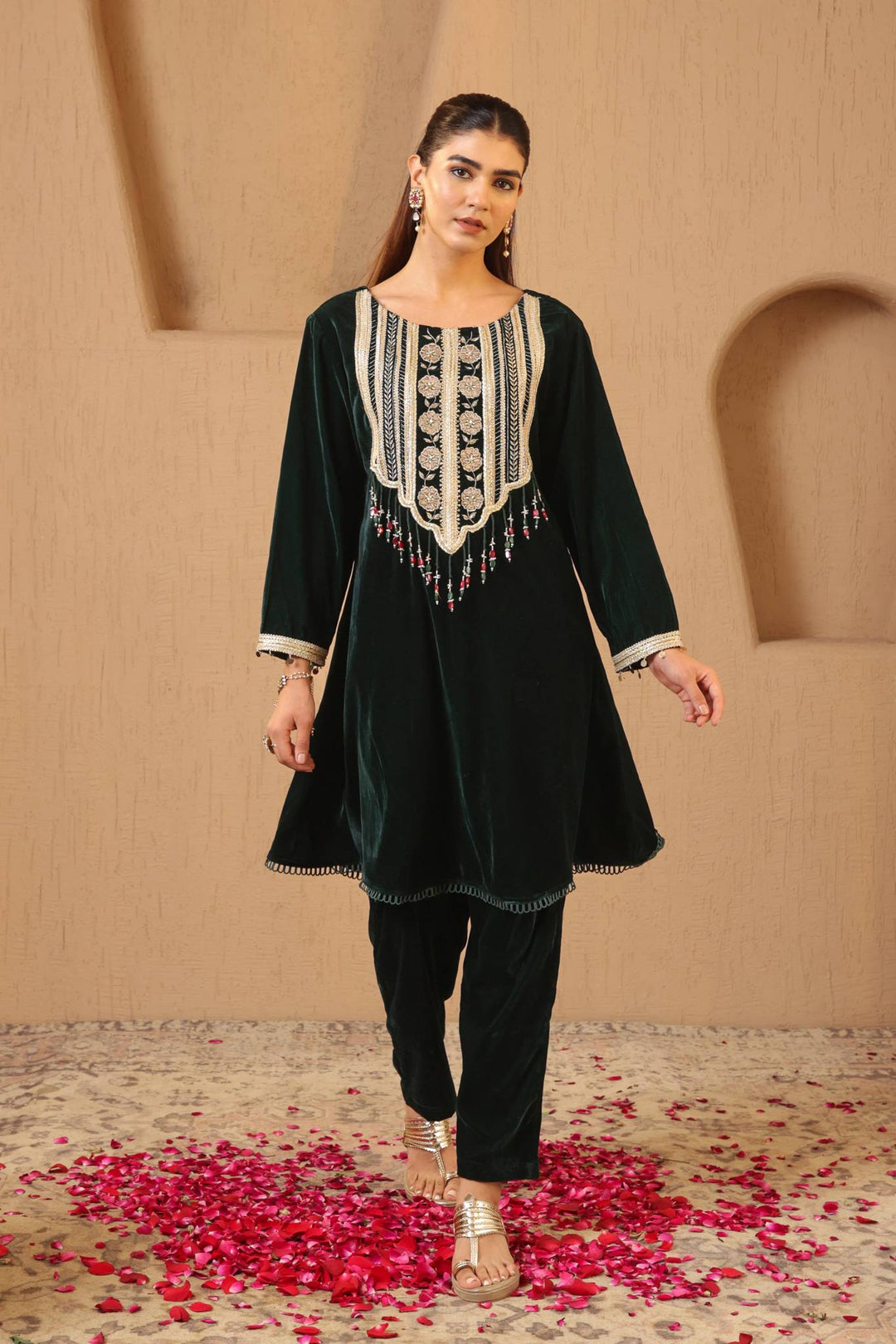 Emerald Petal Beaded Velvet Tunic with Narrow Pants