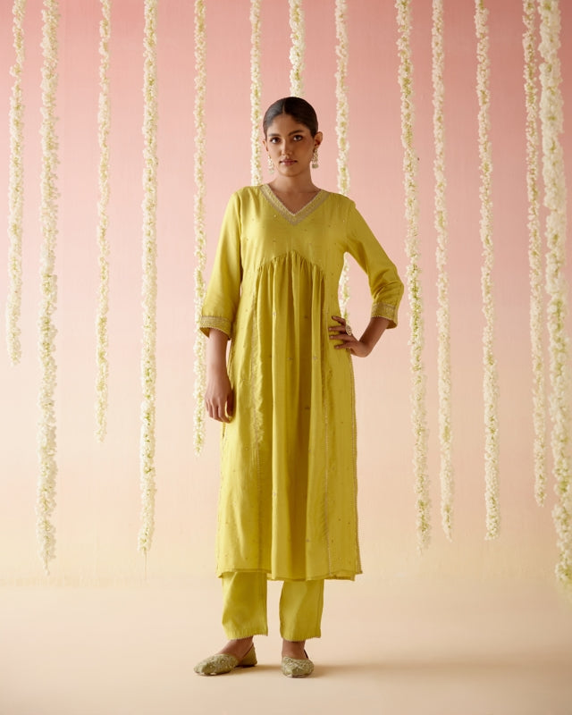 Lilly Lime Chanderi Kurta with Narrow Pants & Dupatta - Set of 3