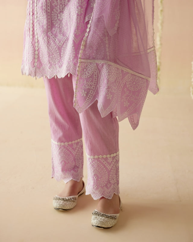 Lilac Kurta with Narrow Pants and Dupatta- Set of 3