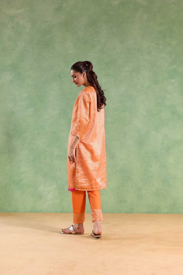 Orange Scallop Zari Kurta with Narrow Pants and Dupatta - Set of 3