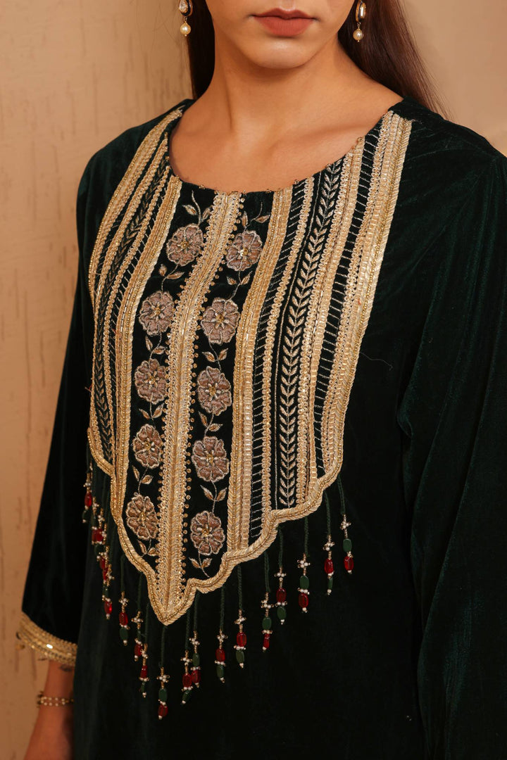 Emerald Petal Beaded Velvet Tunic with Narrow Pants - Set of 2