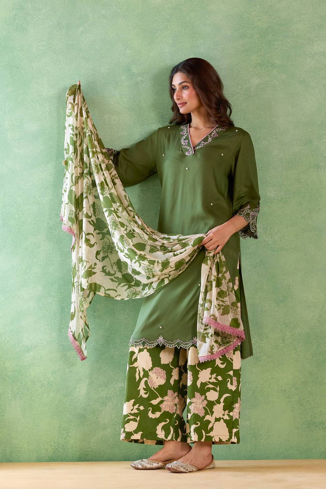 Moss Petal Scallop Kurta with Flared Pants and Dupatta - Set of 3