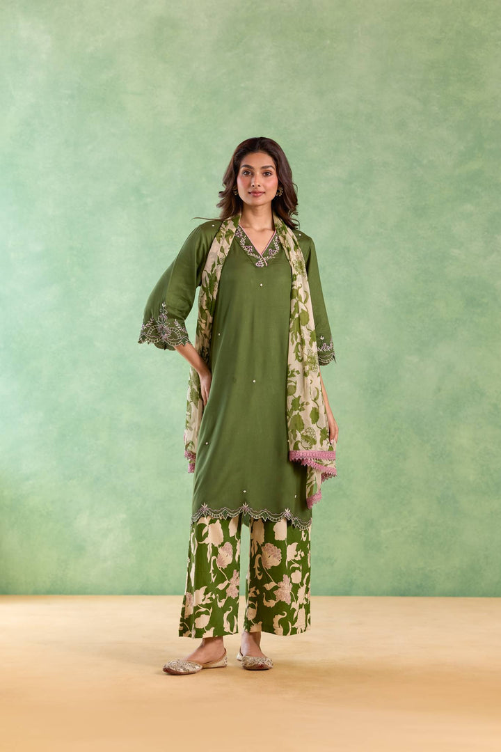 Moss Petal Scallop Kurta with Flared Pants - Set of 2