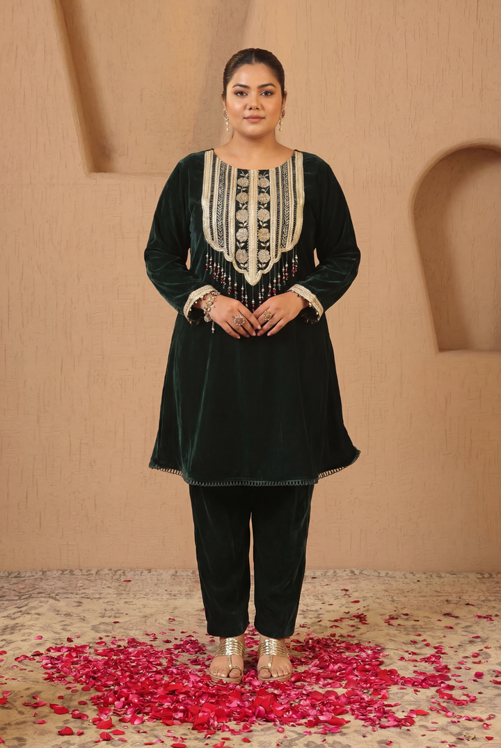 Emerald Petal Beaded Velvet Tunic with Narrow Pants