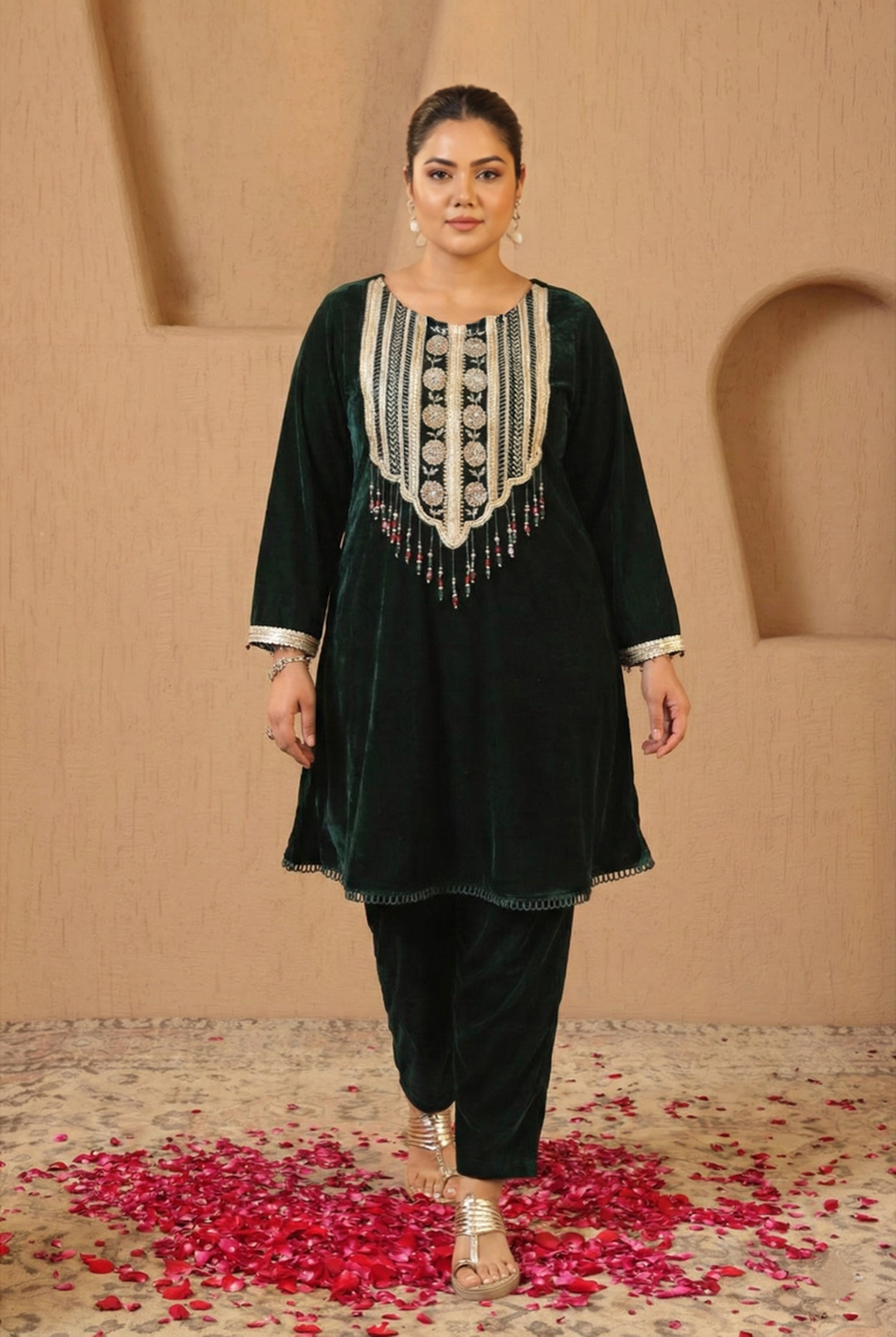 Emerald Petal Beaded Velvet Tunic with Narrow Pants