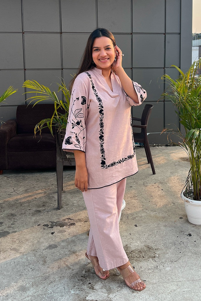 Mousse Bloom Embroidered Handloom Linen Coord Set