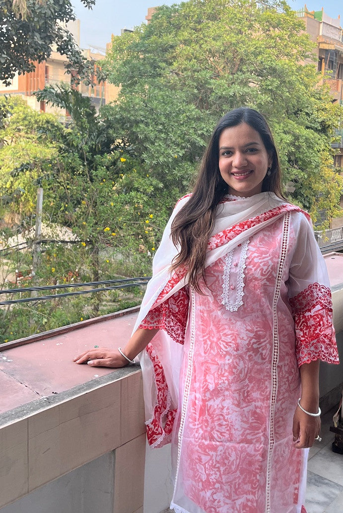 Rose Floral Embroidered Kurta with Narrow Pants - Set of 2