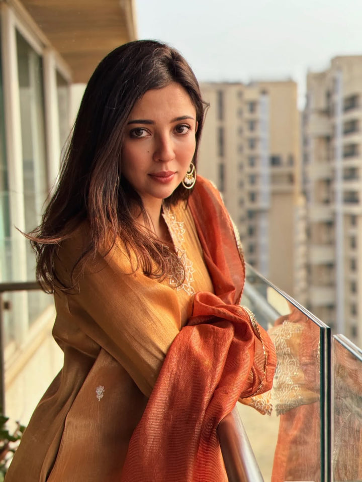 Amber Zari  Kurta Set with Wide Leg Pants & Dupatta - Set of 3