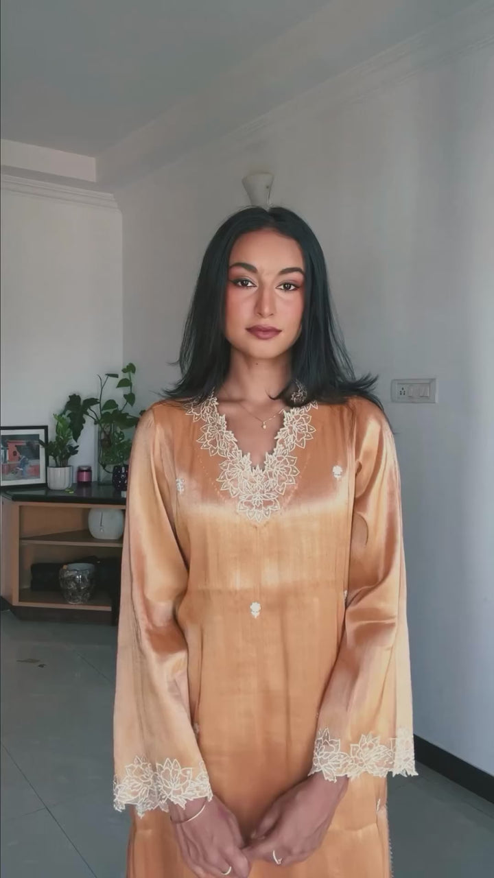 Amber Zari Kurta Set - Rida Tharanaa